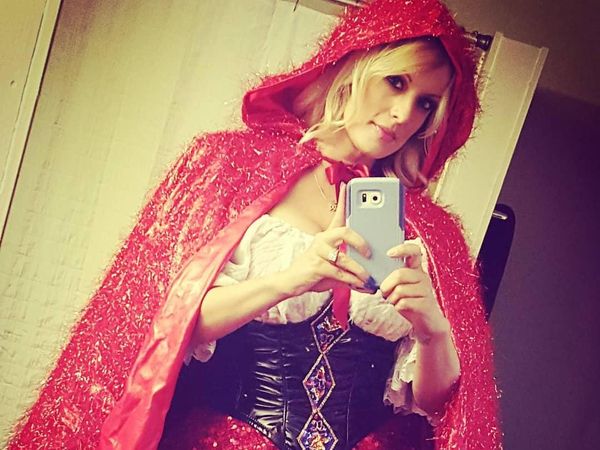 Foto: Ini Stormy Daniels, Bintang Porno yang Gugat Trump