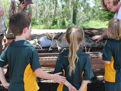 Anak SD Belajar Keselamatan dengan Mendatangkan Buaya