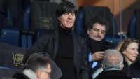 Pelatih timnas Jerman, Joachim Loew, juga menonton langsung laga ini. Ada dua pemain Jerman yang tampil, yaitu Toni Kroos (Madrid) dan Julian Draxler (PSG). Foto: Matthias Hangst/Getty Images