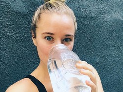 Ini Jordan Younger, Si Cantik yang Terobsesi pada Makanan Sehat