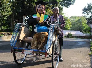 Foto: Becak Ayah Membawa Raeni Keliling Dunia