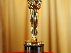 Вручение оскара фильму амадей. Оскар - оскар ii - 2001. Премия оскар за выдающиеся заслуги в кинематографе. Премия оскар за выдающиеся заслуги в кинематографе. Стивен спилберг оскар 2022.