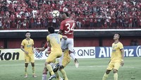 Demerson membawa Bali United berbalik unggul lewat gol tandukannya di menit ke-72 yang menjebol jala Thanh Hoa (instagram @baliunited)