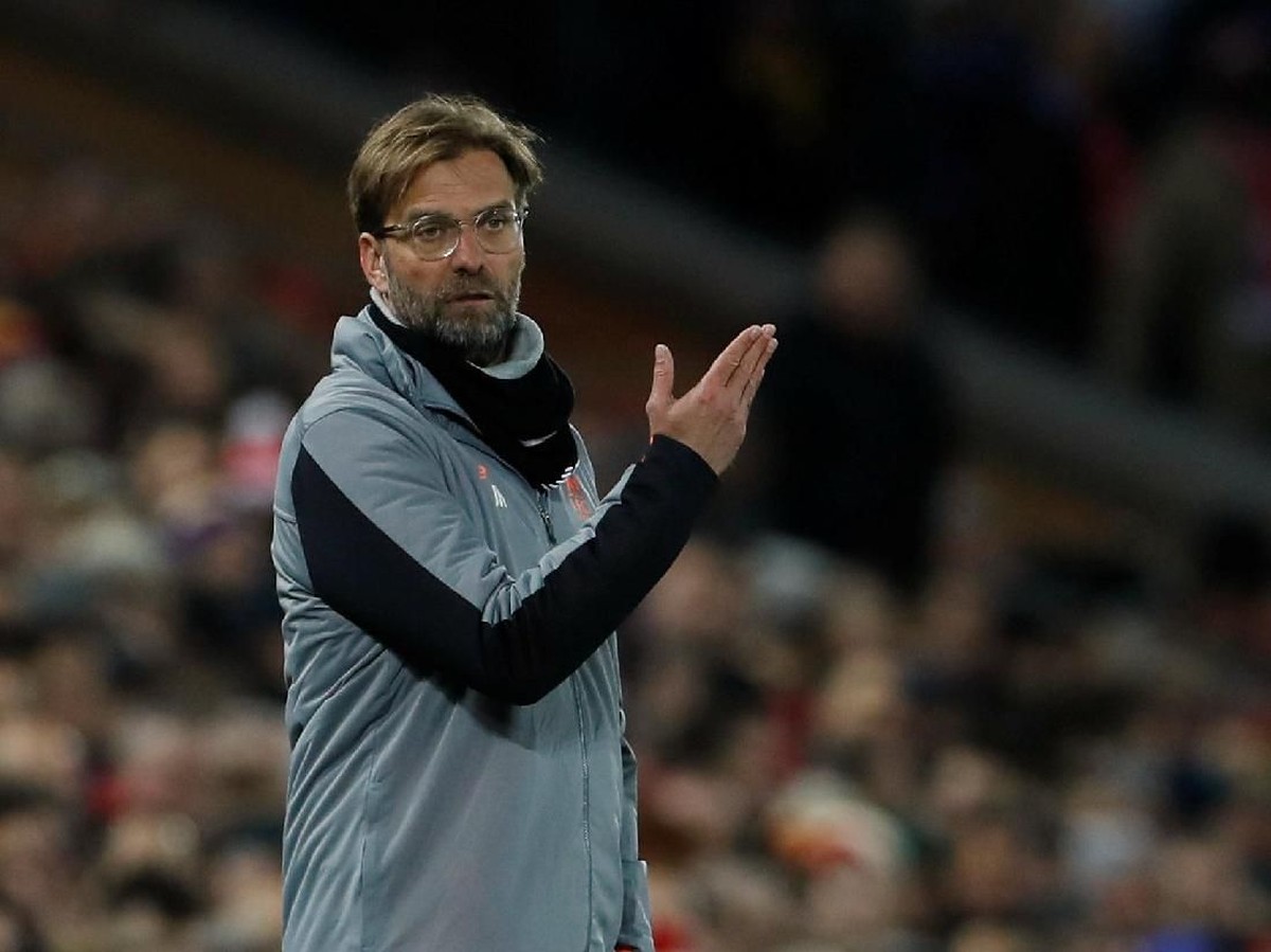 Juergen Klopp meminta pemainnya tampil berani saat menjamu Manchester City (Reuters/Lee Smith)