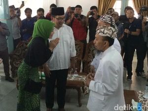 Ridwan Kamil Temui Sultan Kanoman Cirebon, Cerita Soal Silsilahnya Ridwan Kamil Temui Sultan Kanoman Cirebon, Cerita Soal Silsilahnya