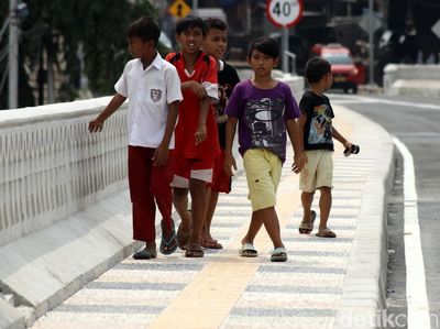 Flyover Bintaro Permai Dilengkapi Trotoar
