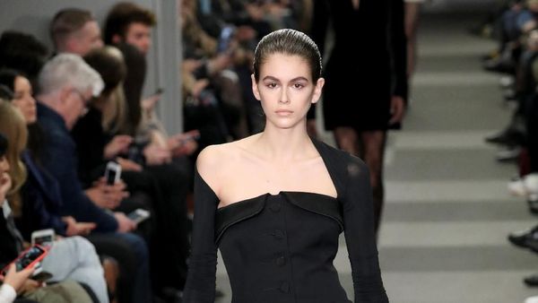 Foto: Model Zaman Now! Anak Cindy Crawford Dominasi Fashion Show Dunia