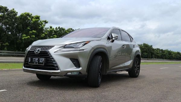 SUV Mewah Jepang yang Berjiwa Muda