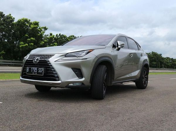 SUV Mewah Jepang yang Berjiwa Muda