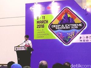 Tanggapan Kementerian Pariwisata Soal Sampah di Laut Bali