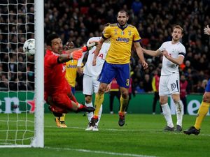 Spurs Sudah Tampil Apik, Cuma Kekurangan Nasib Baik