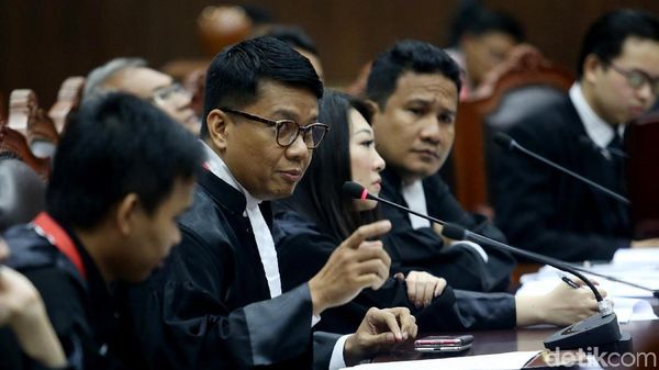 Sidang Perdana Uji Materi UU MD3 di MK