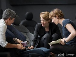 Wanita di Balik Warna-warni Mobil MINI