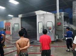 Oven Dico Bengkel Mobil di Makassar Terbakar