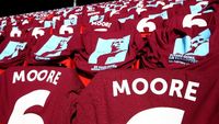 Nomor-Nomor Punggung di Sepakbola yang Dipensiunkan