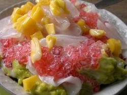 Es Campur dan Es Teler Sinar Garut Racikan Haji Ucu yang Legendaris