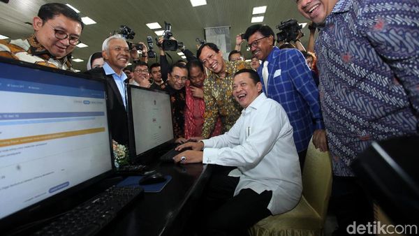 Bamsoet Cs Lapor SPT