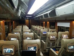 Tiket Kereta JKT-BDG Rasa Pesawat Buat Besok Ludes Terjual