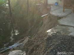 Talut Sungai di Mojosongo Solo Ambrol, 2 Rumah Warga Terancam