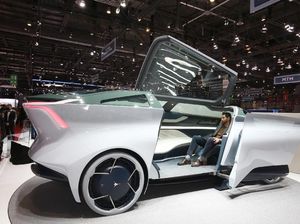 Ketika Mobil Jadi Ruang Tamu Berjalan