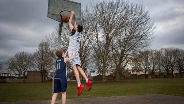 Foto: Ini Remaja Tertinggi Dunia, Usia 16 Tahun Tingginya 2,2 Meter