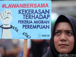 Peringati Hari Perempuan, Massa Demo DPR Peringati Hari Perempuan, Massa Demo DPR