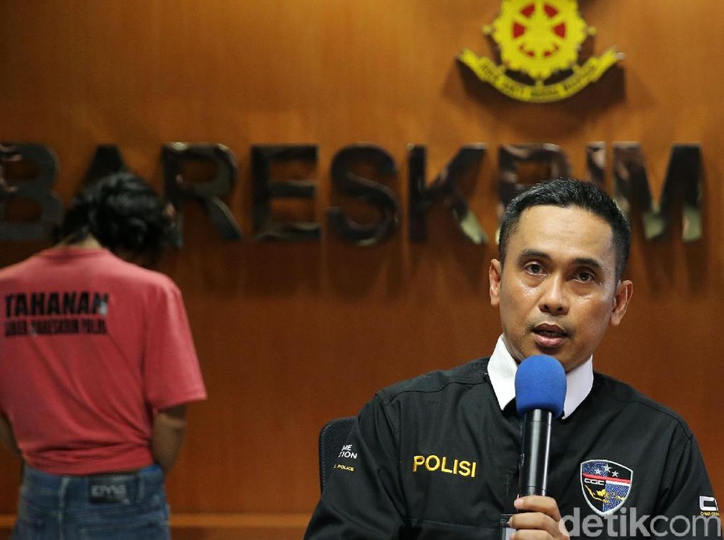 Eks Kapolrestabes Makassar Lamar Puteri Indonesia Pariwisata Eks Kapolrestabes Makassar Lamar Puteri Indonesia Pariwisata