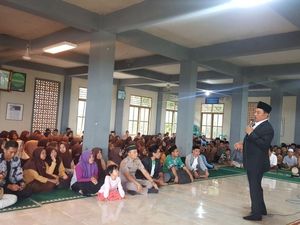 Kunjungi Pesantren di NTB, Moeldoko Kenang Masa Kecilnya Kunjungi Pesantren di NTB, Moeldoko Kenang Masa Kecilnya