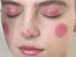 Blush On Ini Membuat Wajah Cerah dan Segar