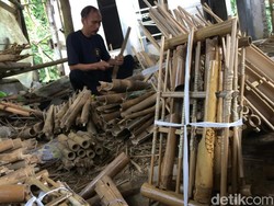 Kiprah Alimudin Rintis Kampung Angklung di Ciamis