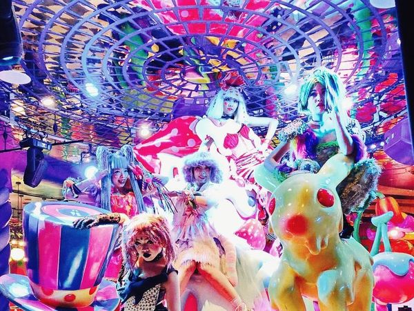 Serunya Menikmati Makanan di Dunia Monster Lucu di Harajuku