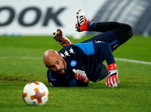 Milan Akui Tertarik Datangkan Reina Milan Akui Tertarik Datangkan Reina