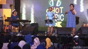 Aksi Jenaka NonaRia Bawa dHOT Music Day 2018 Kembali Bernostalgia