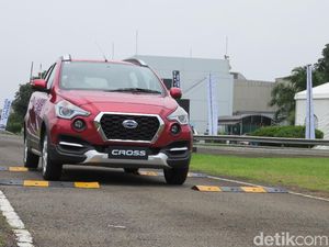 Menjajal Datsun Cross, Seperti Apa Plus dan Minusnya?