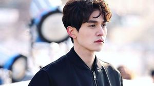 Foto: Gantengnya Lee Dong Wook yang Bikin Suzy Terpikat