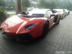 Pencinta Lamborghini Ngegas Bareng Menuju Cirebon-Bandung