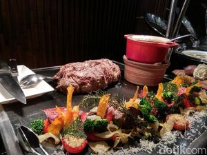 Sambut Paskah dengan Burrito Misto hingga Lamb Steak yang Juicy di Sini Sambut Paskah dengan Burrito Misto hingga Lamb Steak yang Juicy di Sini
