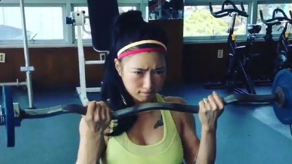 Foto: Ini Fitness Fairy, Artis Mukbang Cantik dengan Perut Sixpack