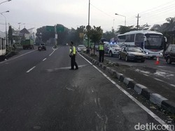 Kecelakaan Sedan vs Truk di Sleman, 2 Orang Tewas