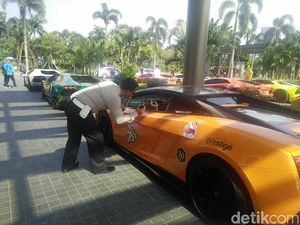 Rombongan Touring Lamborghini Alami Kecelakaan di Tol Cipali