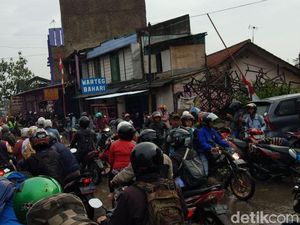 Banjir, Sejumlah Jalan di Kabupaten Bandung Lumpuh Banjir, Sejumlah Jalan di Kabupaten Bandung Lumpuh