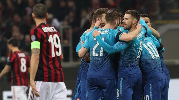 Foto: Meriam London Taklukkan Milan di San Siro
