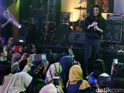 Ganjar Pranowo Tiba saat Aksi Virzha di Panggung dHOT Music Day 2018