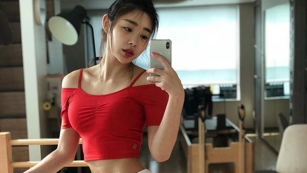 Belajar Pilates Sama Instruktur Cantik Ini, Siapa yang Nolak?