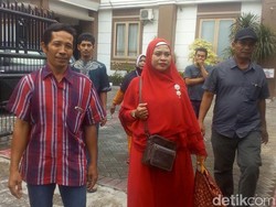 Gerah Ada Pungli, Warga Ramai-ramai Lapor Kejari Lamongan