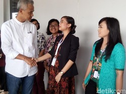 Kunjungi Pabrik Jamu, Ganjar Pranowo Sempat Diminta Doakan Ibu Hamil