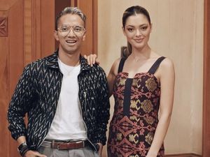 Foto: Cantiknya Miss Universe 2017 Pakai Songket Bali IKAT Indonesia