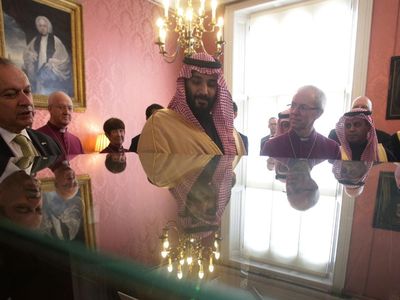 Foto: Saat Putra Mahkota Arab Saudi Bertemu Kepala Gereja Inggris