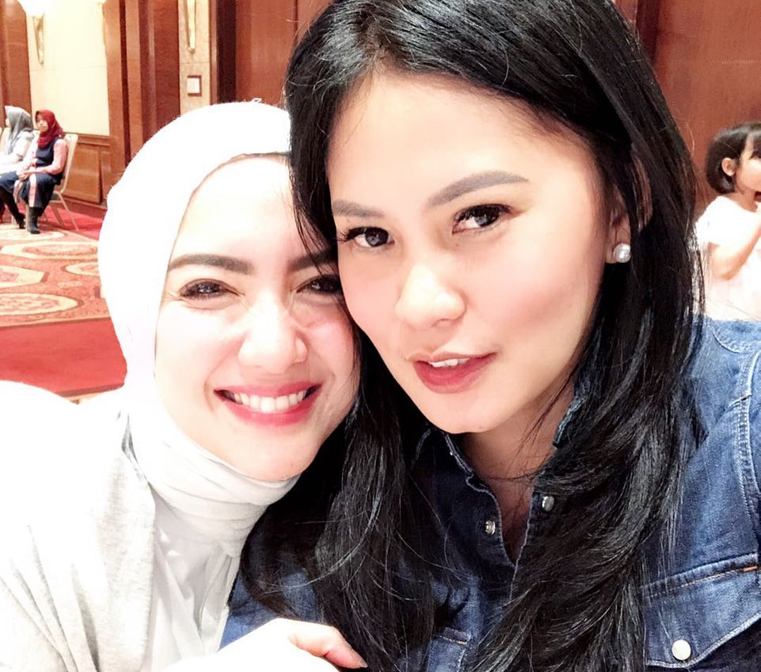Tia Ivanka Hijab