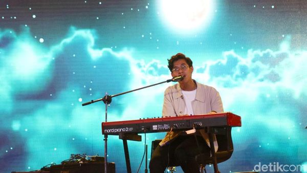 Mengalun Sejenak Bersama Ardito Pramono